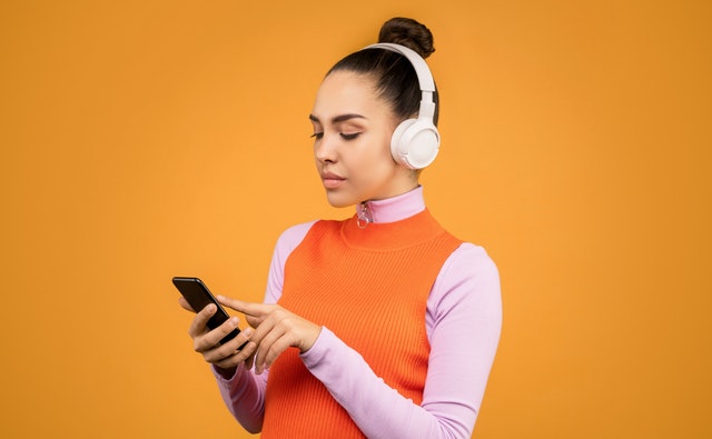 5 Sex Podcasts You Need to Listen to ASAP